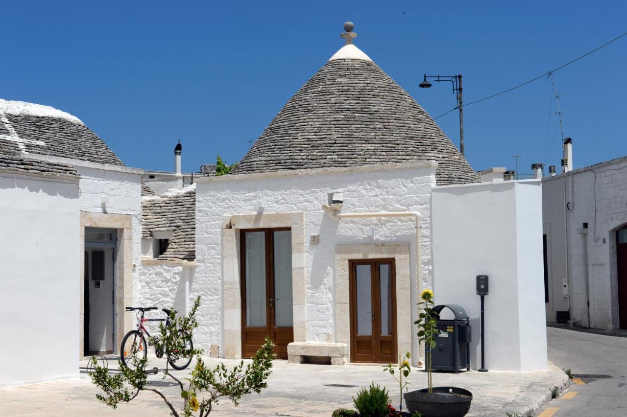 Trullo Vino & Amore Alberobello Exterior photo